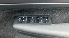 Volvo Xc40 1.5 T3 [163] Momentum 5dr Petrol Estate